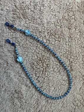 Little girls eye glass chain!